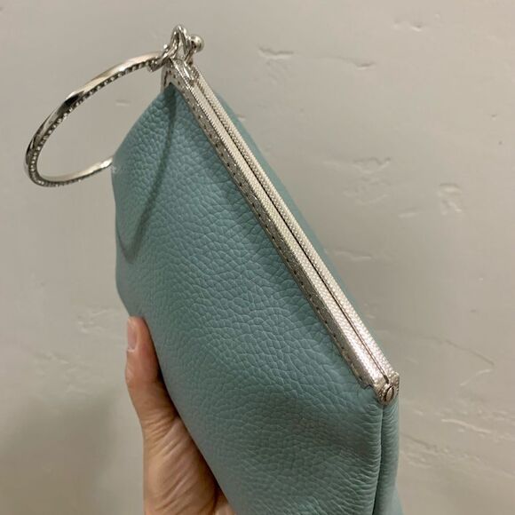 Chic Handsewn Genuine Pebble Leather Kisslock Wristlet/Ring Clutch/Crossbody - Picture 12 of 16
